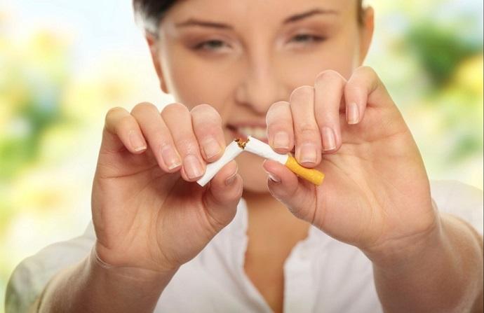 clinica-dental-aviles-centro-dental-innova-piorrea-periodontitis-tabaco-fumar