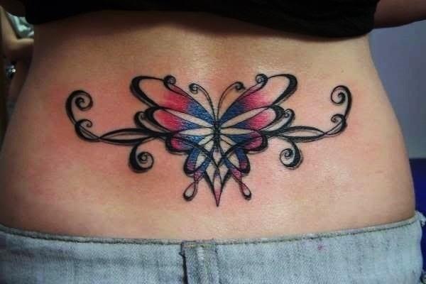 Tatuajes, Tatuadores y amantes de los tatuajes Tatuajes en espalda baja Partes cuerpo