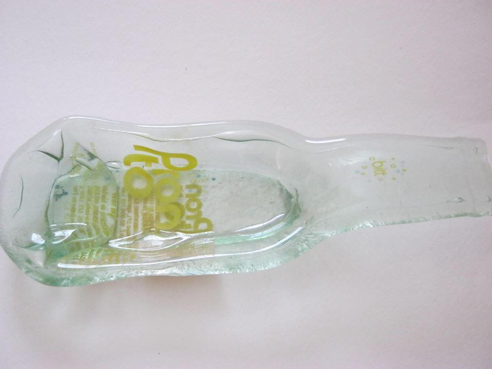 ideas creativas para reciclar botellas de vidrio en vitrofusion