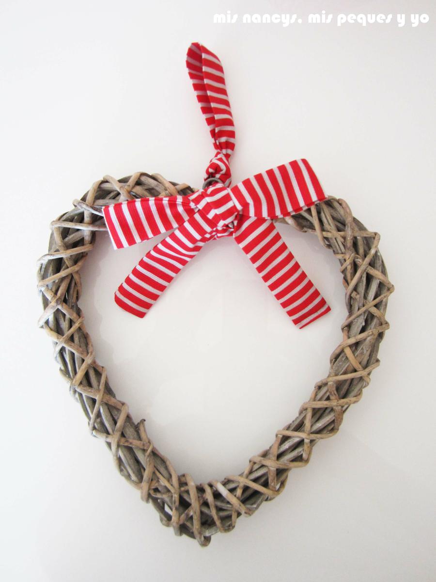 mis nancys, mis peques y yo, juego de tres cestas de trapillo redondas, corazon trenzado de madera