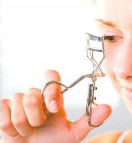 Evita utiliar mucha mascara de pestañas