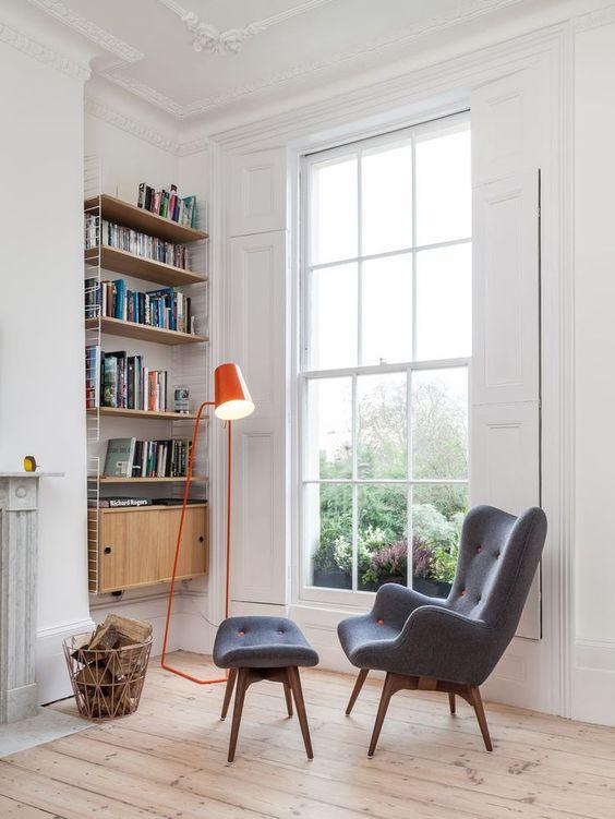 como iluminar tu casa - escoger la iluminacion en un rincon de lectura