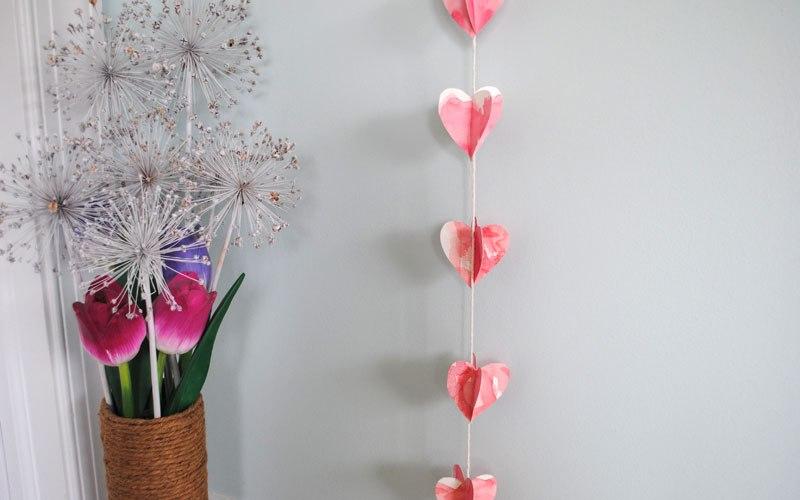 diy-tutorial-imprimible-guirnalda-corazones-watercolor