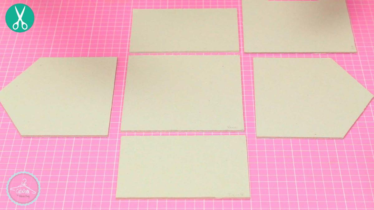 caja cartón de leche o botellas