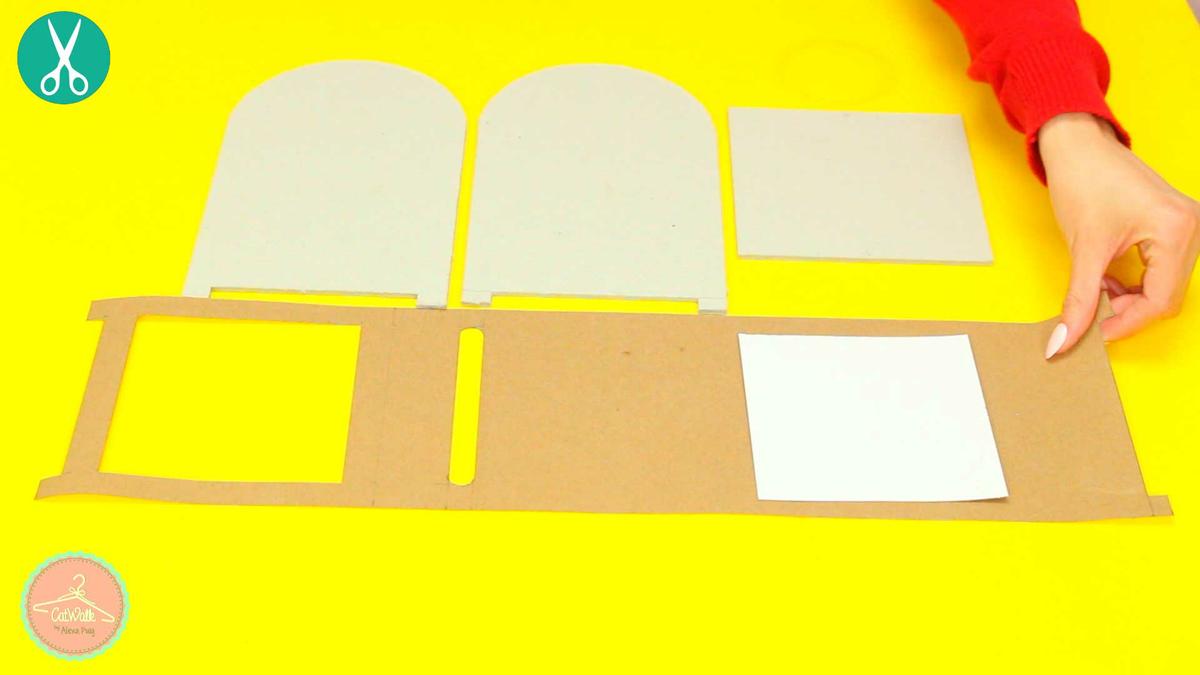 Piezas para armar un buzón del amor