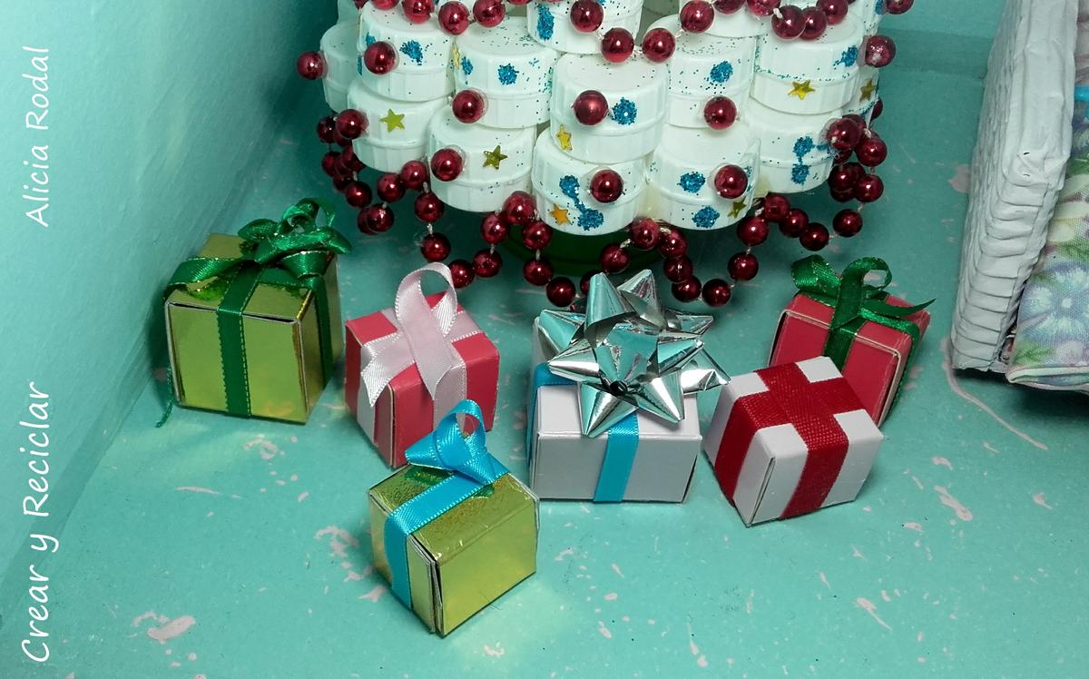 Mini cajitas de regalo para arbolito Navidad de muñecas DIY