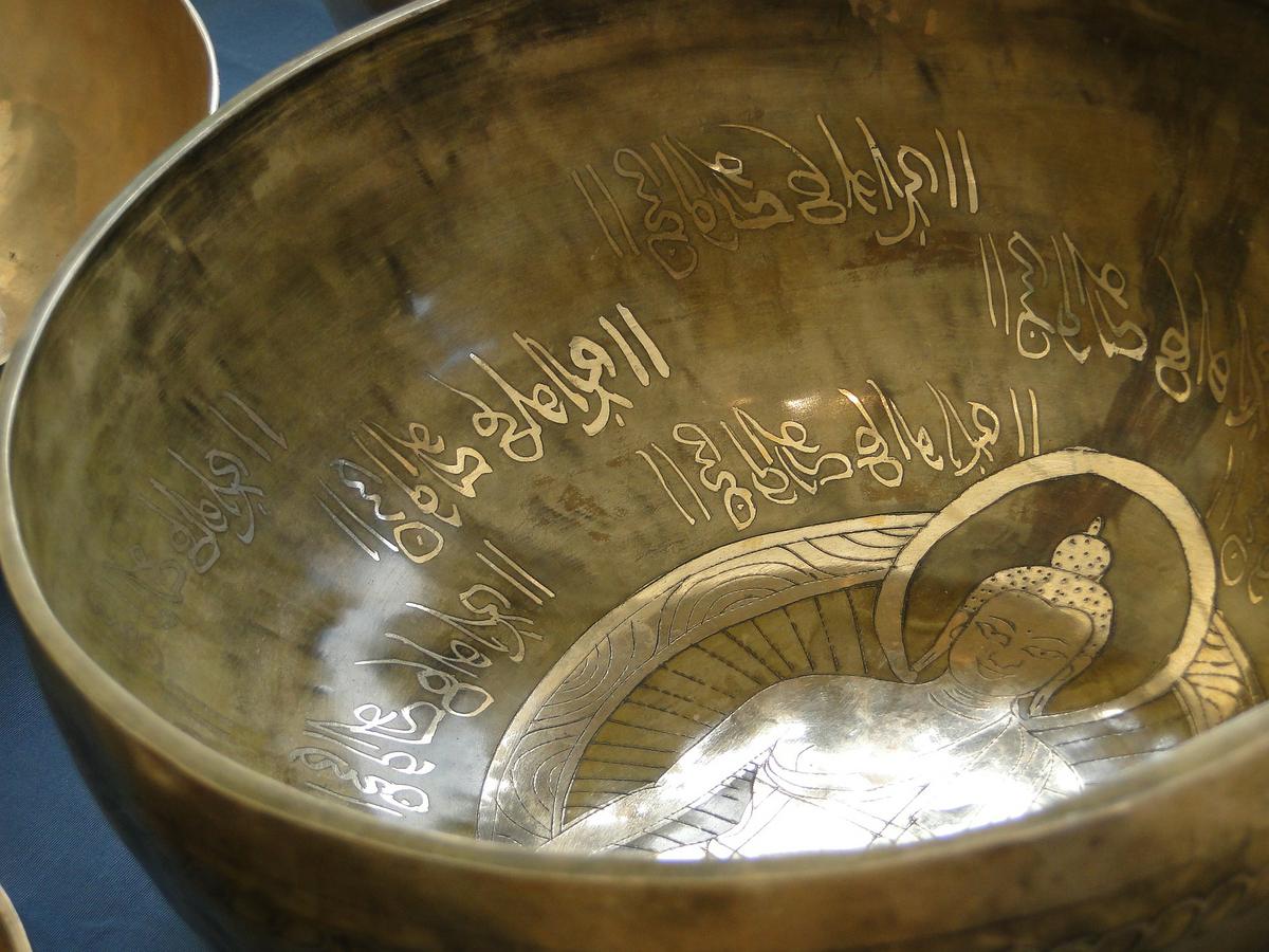 singing-bowl-2576487_1920
