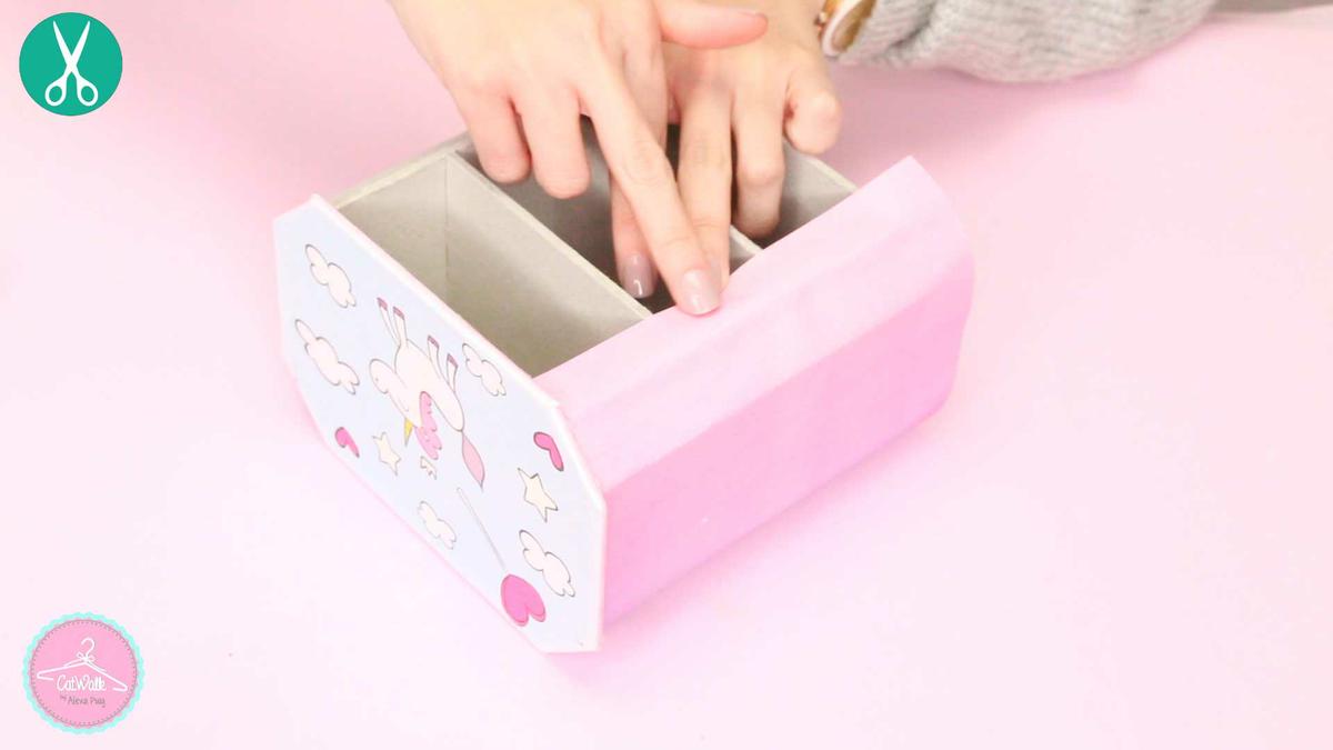 decoración para una cajonera de unicornio