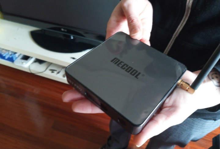 MECOOL BB2 Pro analisis reseña review de TV Box con Android 7.1, 3GB RAM, SoC Amlogic S912 Octa Core 16GB de espacio, WiFi ac, Bluetooth 4.0, 2 puertos USB, HDMI y Ethernet reproduce 4K Netflix y streaming especificaciones precio y opinión