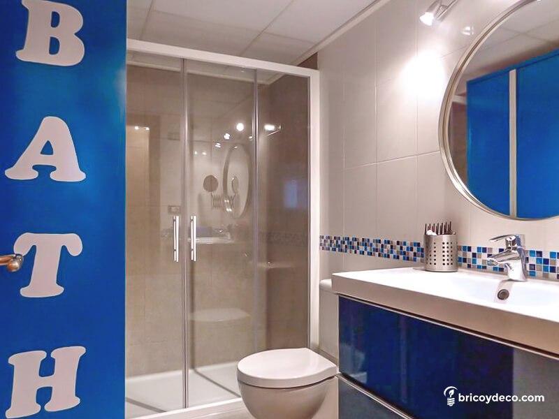 eliminar el moho de condensación del baño