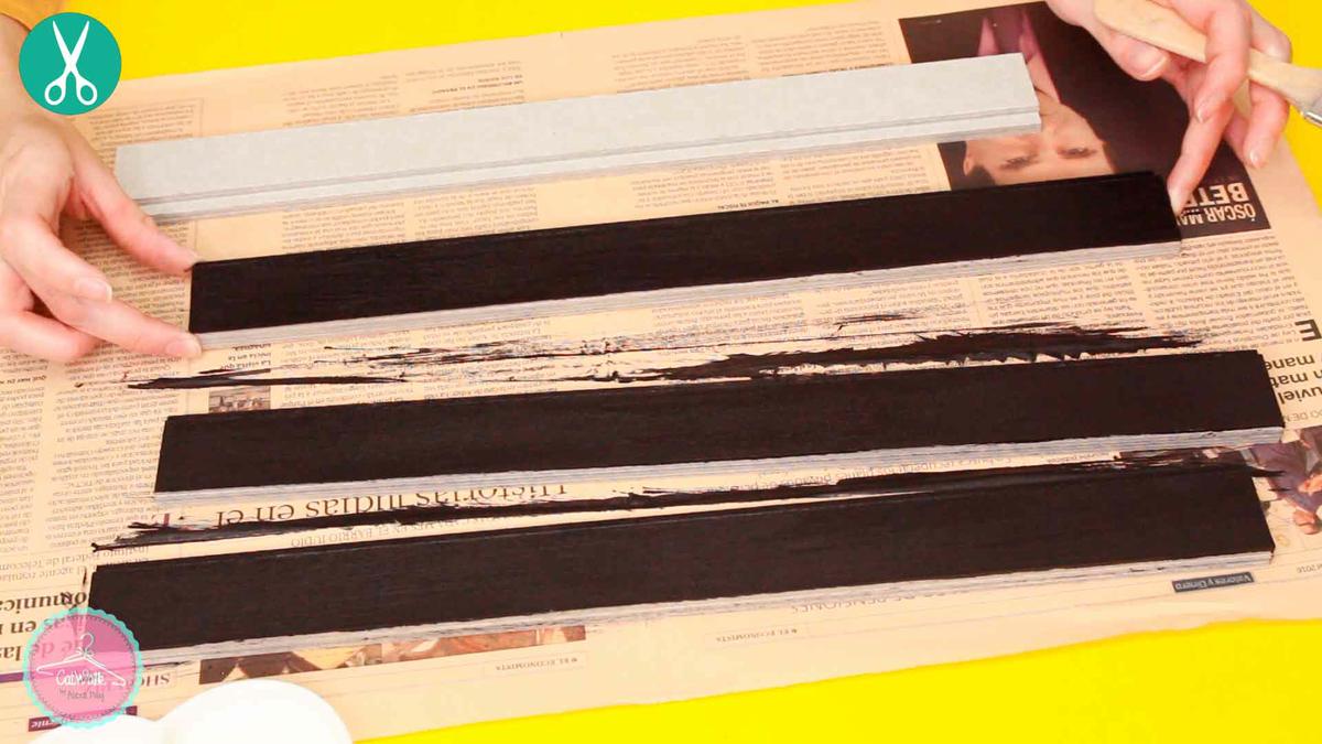 Marco de cartón para cuadro decorativo