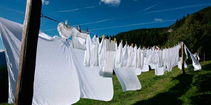 eliminar manchas, Trucos para blanquear la ropa