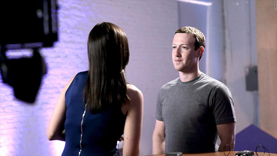 Al fin Mark Zuckerberg da la cara ante el escándalo mundial