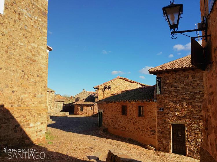 Castrillo de los Polvazares en el Camino Francés