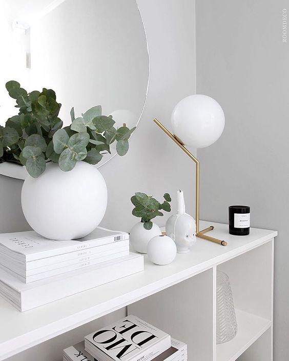 decoración nórdica con ramas de eucalipto