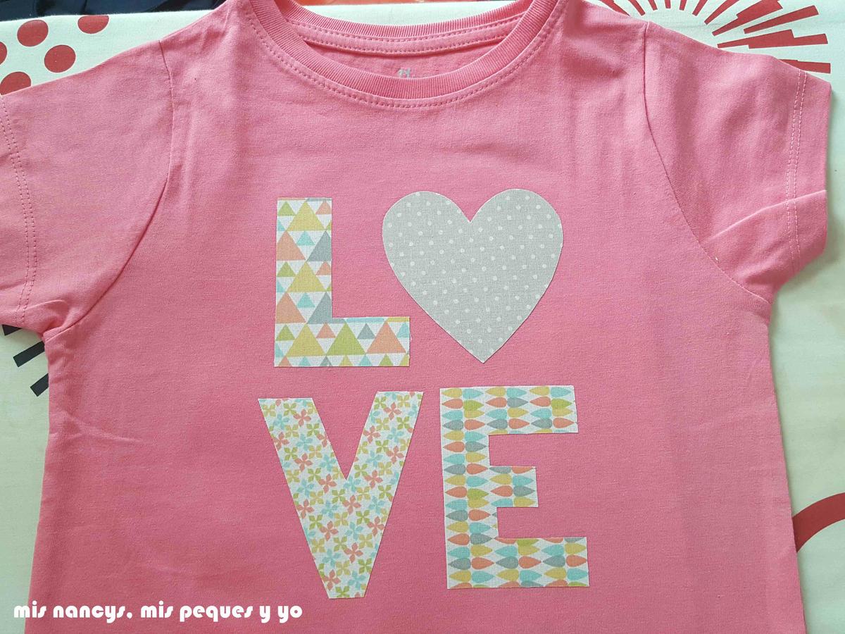 mis nancys, mis peques y yo, tutorial aplique en camiseta love, piezas planchadas