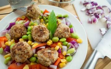 comidas ricas en proteinas para aumentar masa muscular_albondigas de pollo