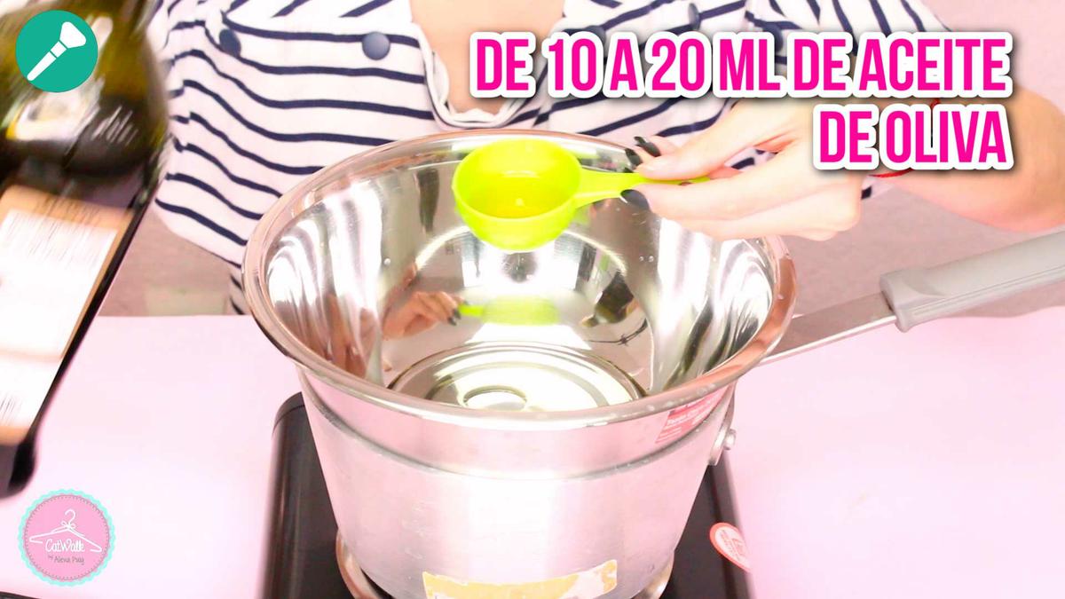 Aceite de oliva para ayudar a la humectación