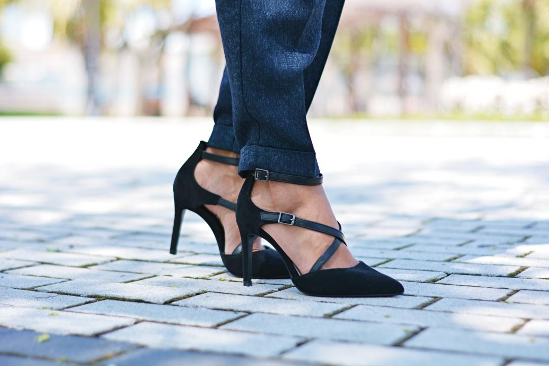 Zapatos con tiras negros Gabby SweetStyle