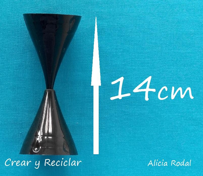 Mesa de comedor para muñecas con reciclaje DIY Crear y Reciclar