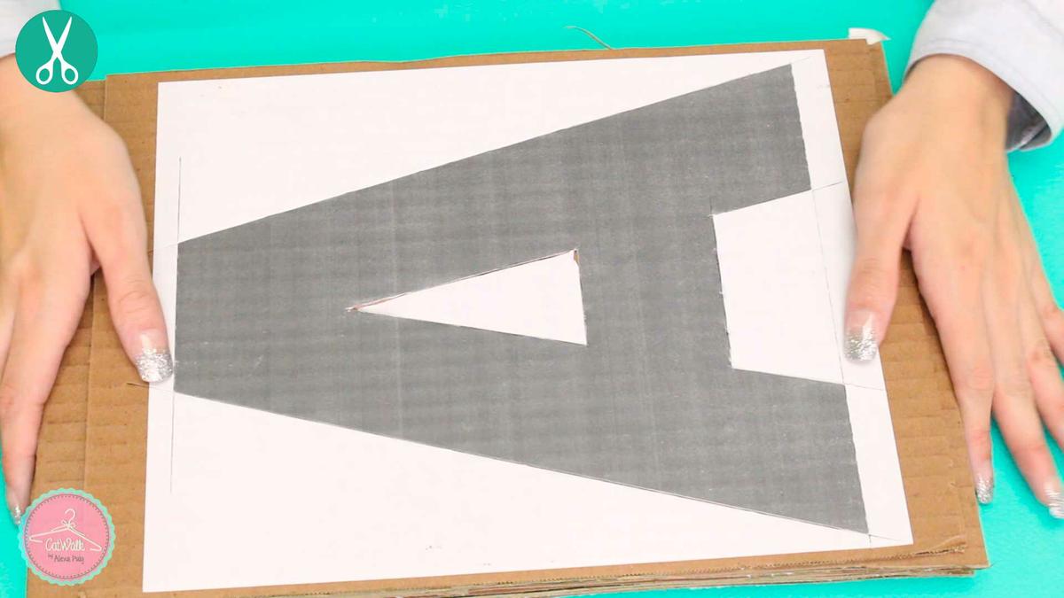 Ensamble de cartón corrugado para tener espesor