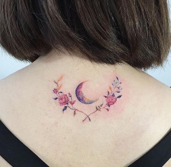 Tatuajes, Tatuadores y amantes de los tatuajes Tatuajes de lunas y flores Símbolos
