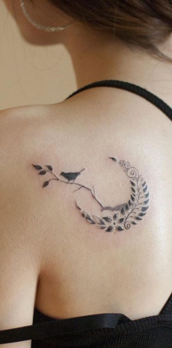 Tatuajes, Tatuadores y amantes de los tatuajes Tatuajes de lunas y flores Símbolos