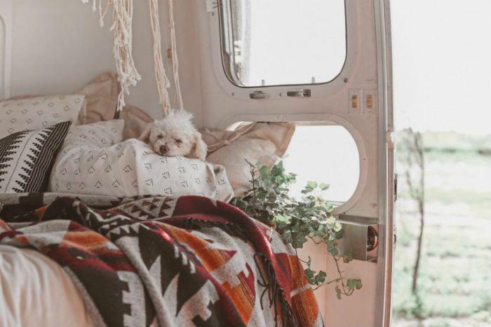 Estilo bohemio para una casa sobre ruedas