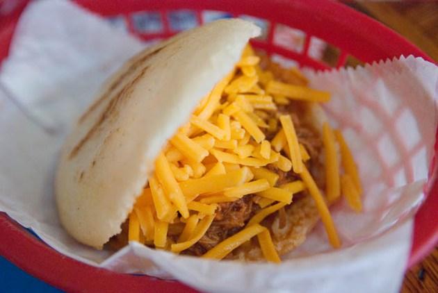 Resultado de imagen para imagenes arepas la pelua venezolanas