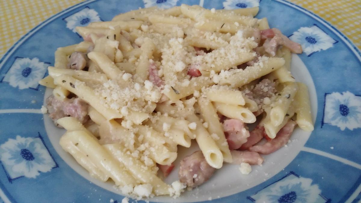 Macarrones con butifarra a la cerveza