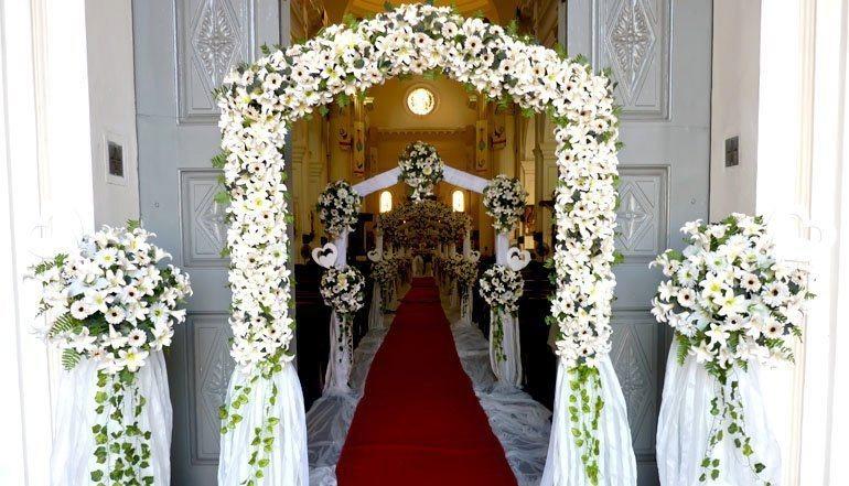 decorar la iglesia para una boda