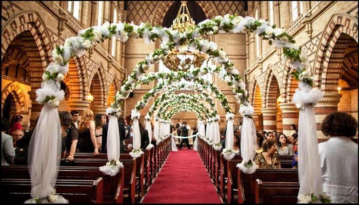 decorar la iglesia para una boda