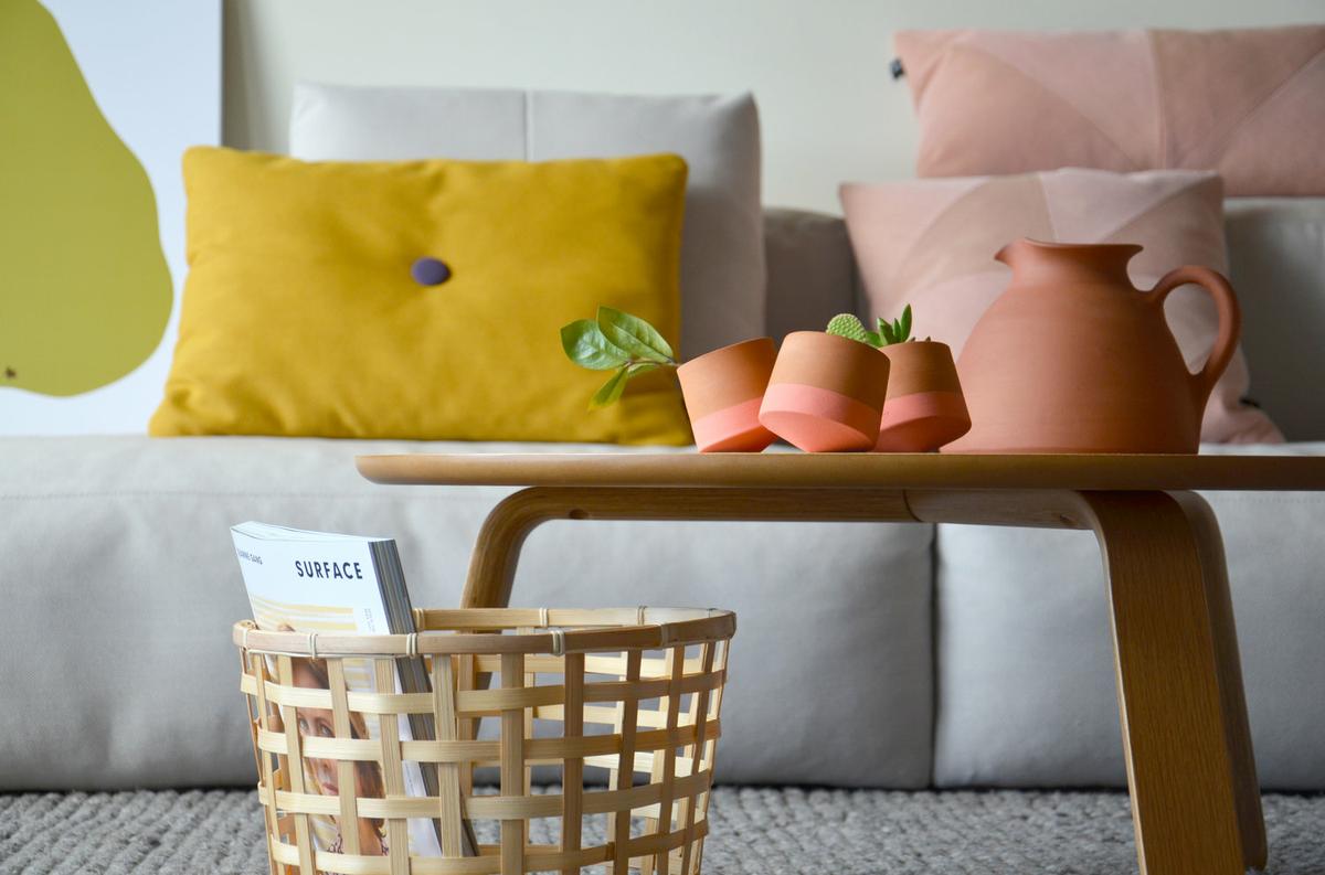 Un-café-con-Livingthings-Voltasol+Nano+Pink+ambiance+01