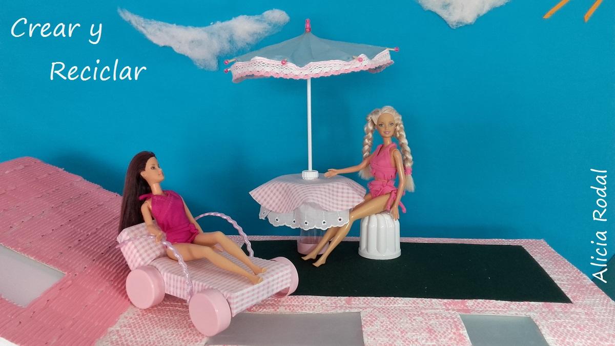 Mesa y sombrilla para la piscina de muñecas DIY