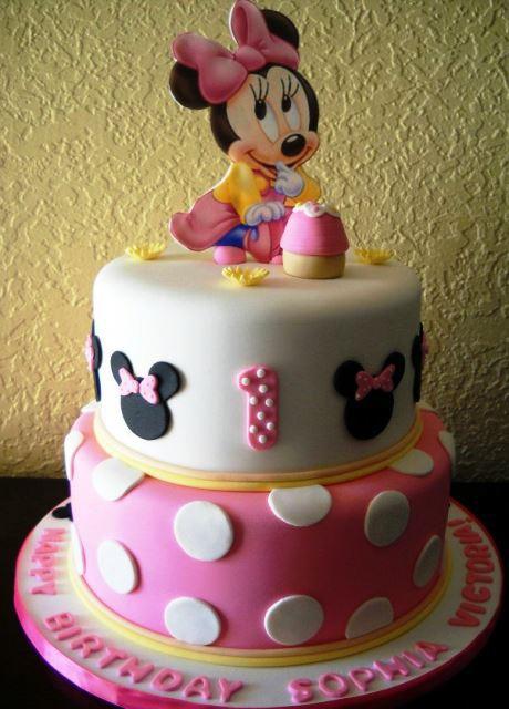 minnie bebe cake