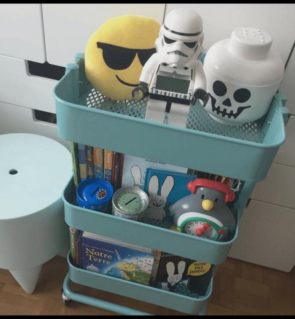 carro-de-cocina-raskog-de-ikea-con-juguetes