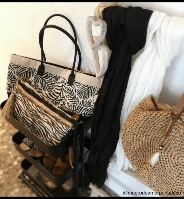 carro-de-cocina-raskog-de-ikea-para-zapatos-bolsos