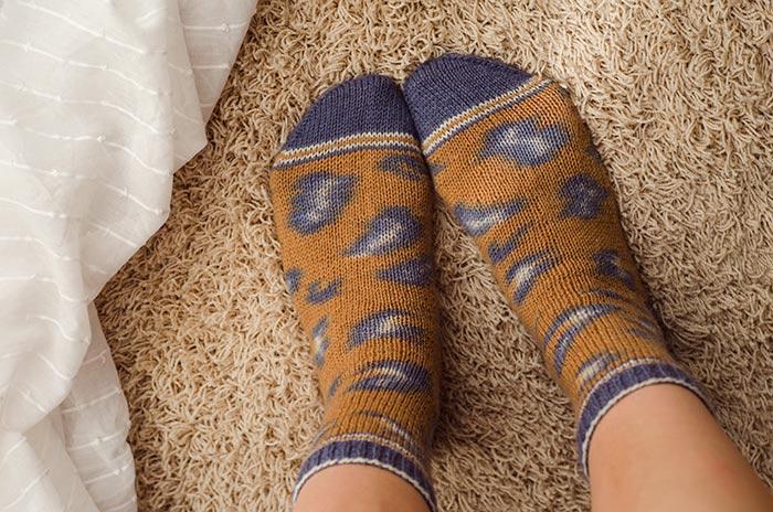 Kinda Magic Socks de Wool And The Gang - Cool Cat Cooper