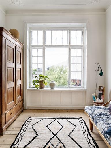 AN APARTMENT AS A SHOWROOM 10