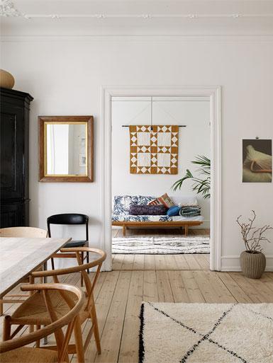 AN APARTMENT AS A SHOWROOM 07