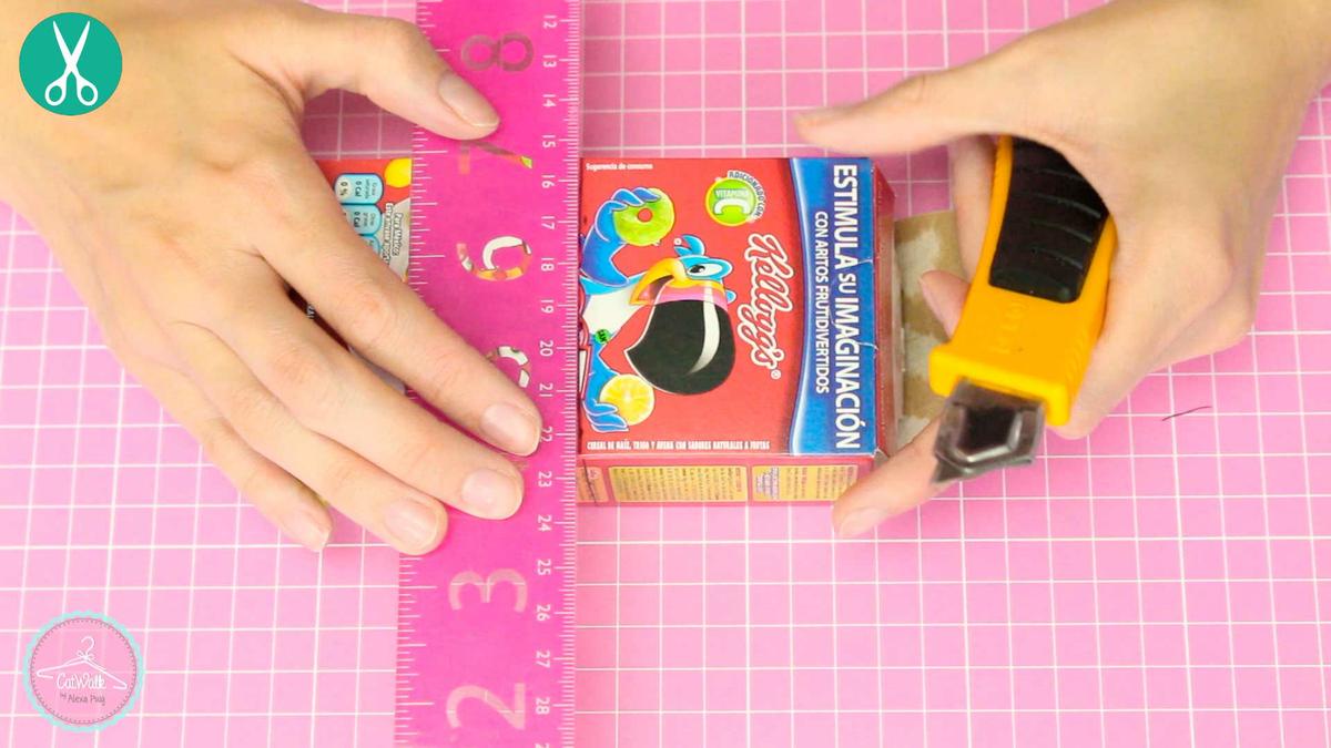 Corte a caja de cereal