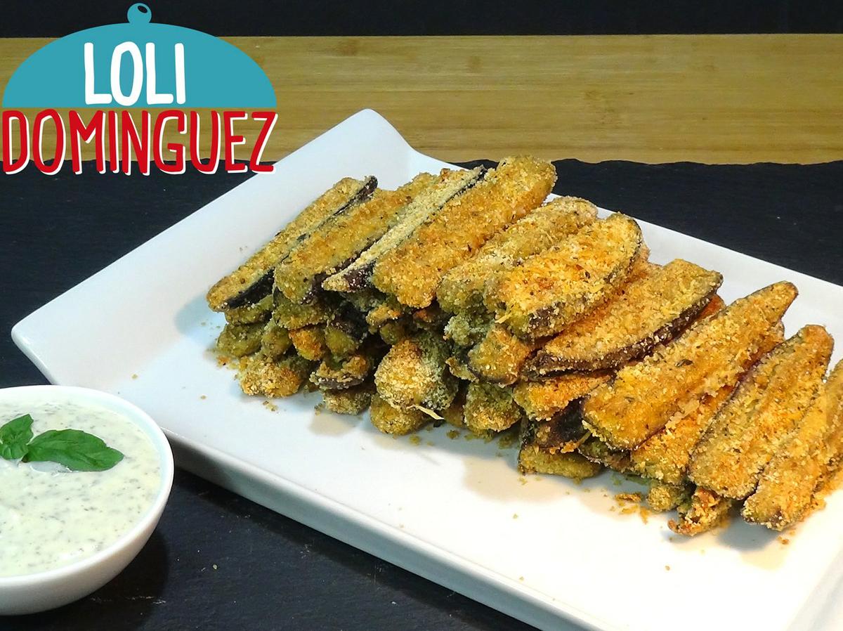 Berenjenas rebozadas al horno y salsa de yogur casera. Receta fácil y rápida