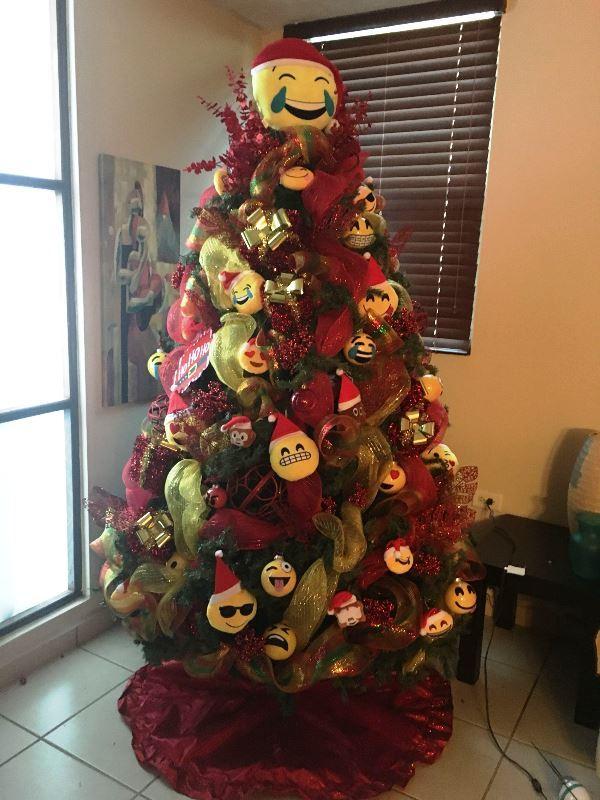 emoji arbol de navidad