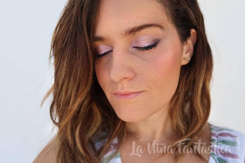 maquillaje lavanda ojos cerrados 01