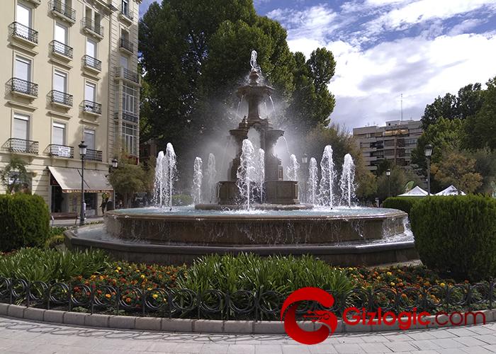 Hisense Infinity H12