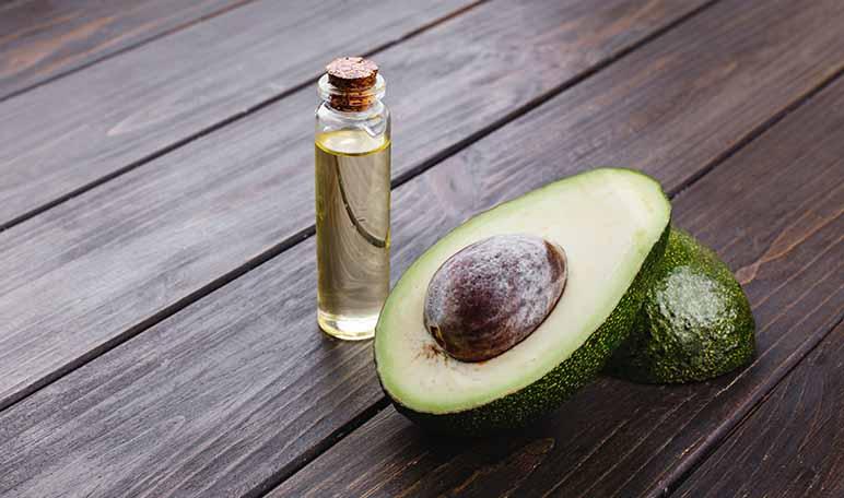 8 beneficios del aceite de aguacate para la piel y el cabello - Trucos de belleza caseros