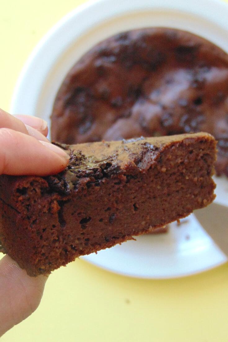 tarta de chocolate y yogur sin azucar con harina integral