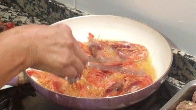 El turno de las gambas