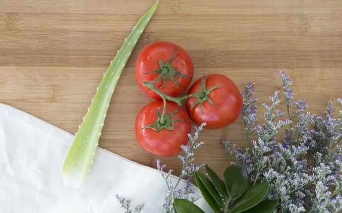 mascarillas faciales para las cicatrices del acné - mascarilla facial de aloe vera