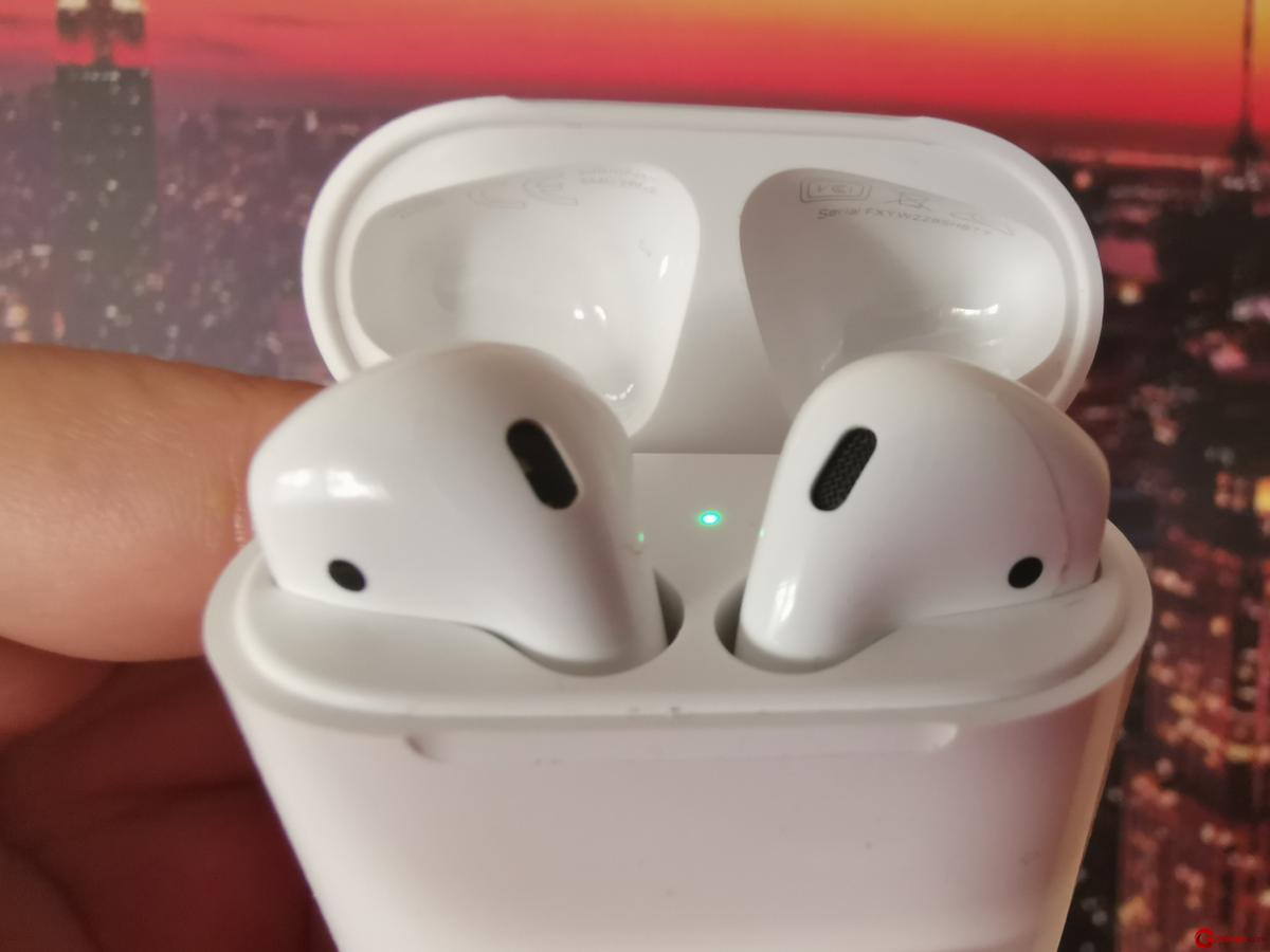 Apple Airpods